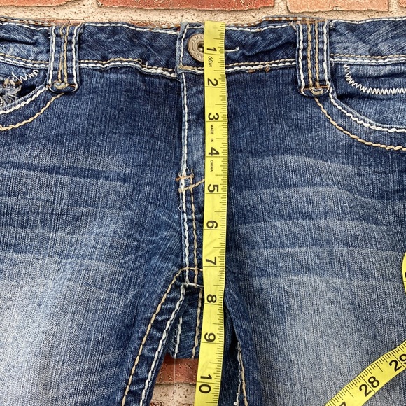 Amethyst cuffed Capri jeans - Picture 10 of 12